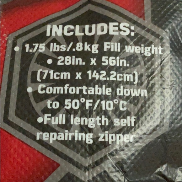 NWOT DISNEY STAR WARS KIDS CAMP SLEEPING BAG - Picture 3 of 3